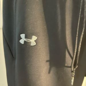 Black underarmour sweat pants size medium